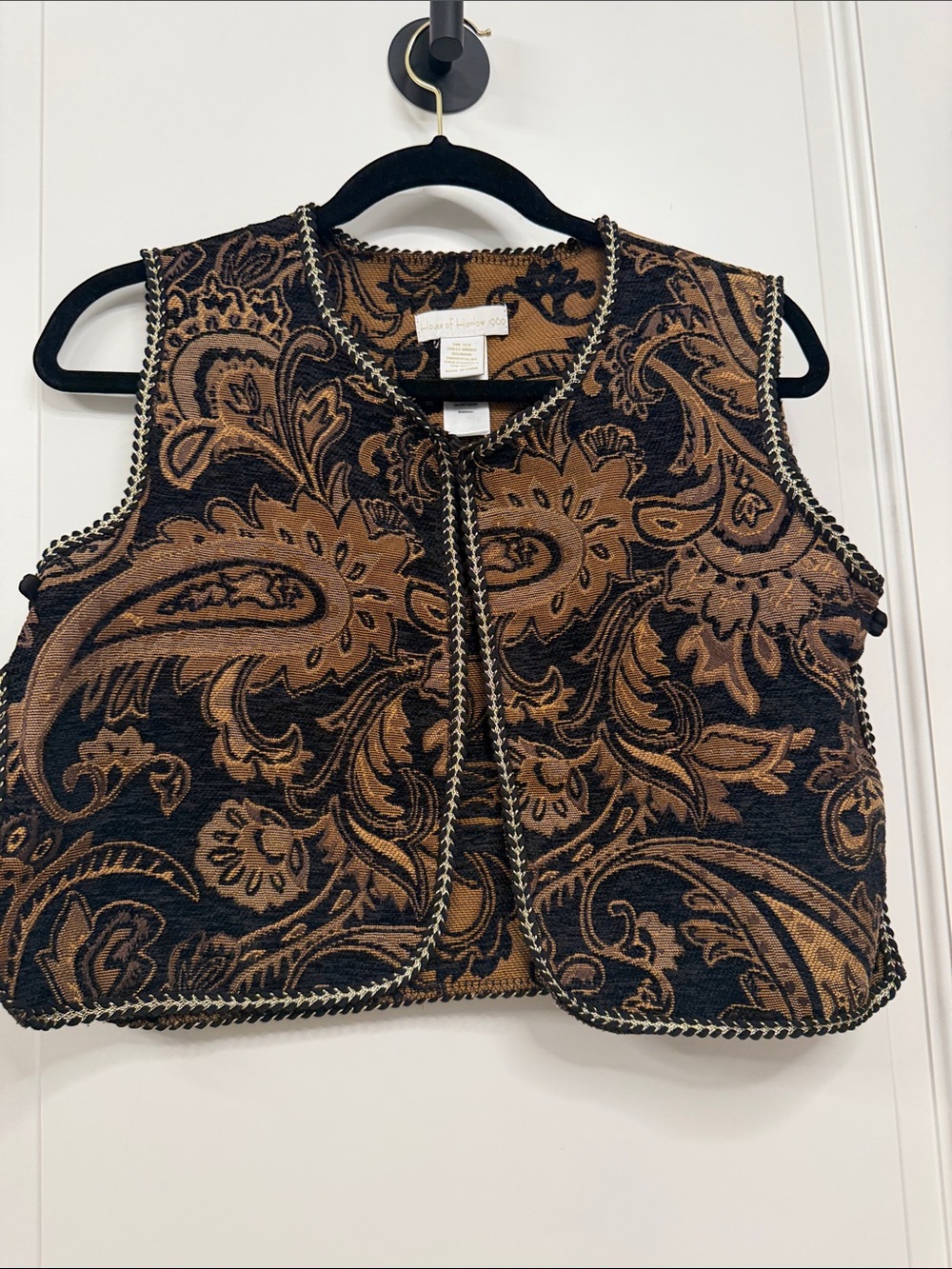 House of Harlow 1960 Black & Brown Paisley Knit Vest